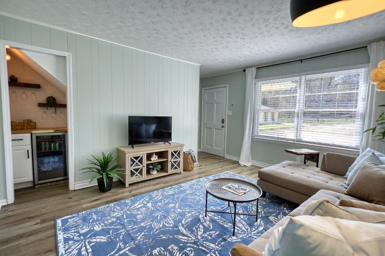 Coastal Cottage 1/2 Mile From Covington Square ภายนอก รูปภาพ