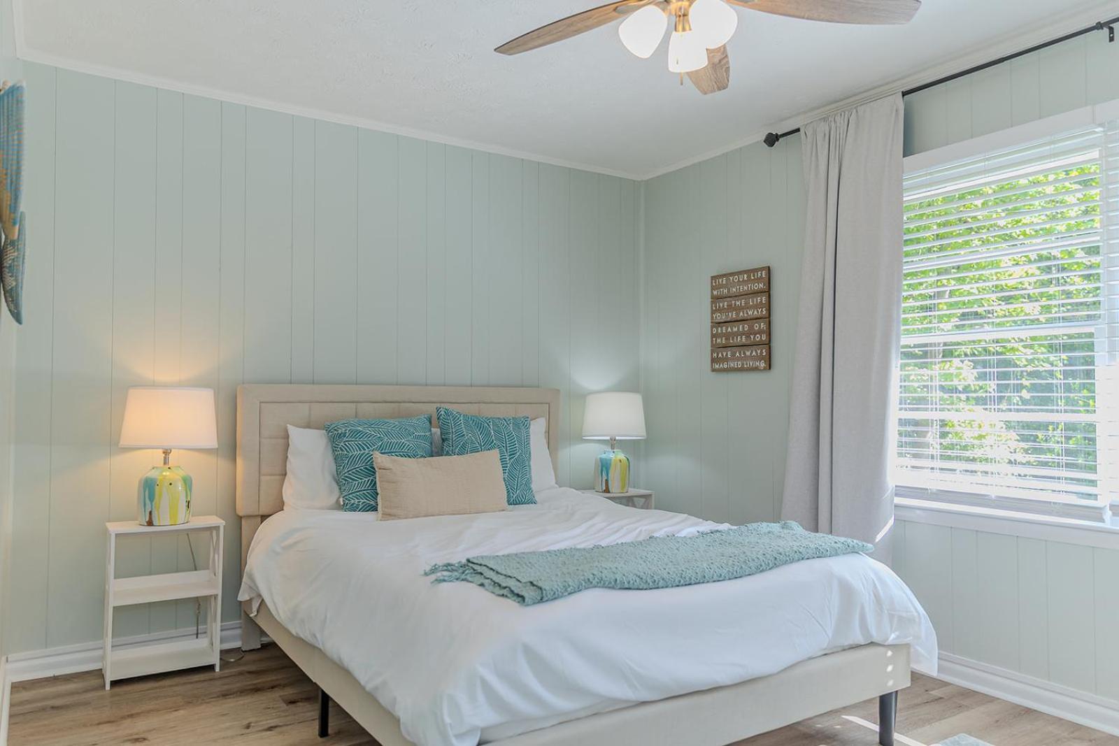 Coastal Cottage 1/2 Mile From Covington Square ภายนอก รูปภาพ